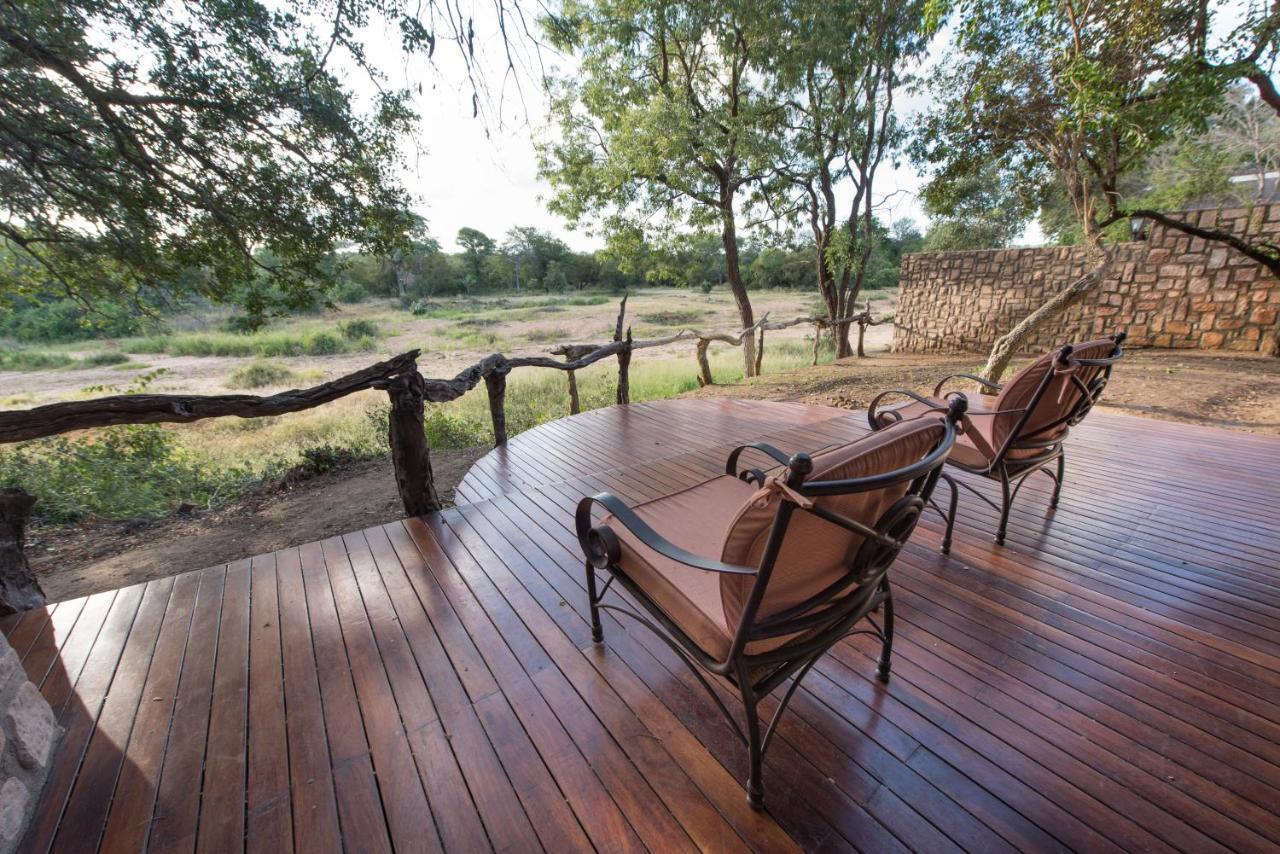 Shumbalala Game Lodge ธอร์นีบุชเกมรีเซิร์ฟ ภายนอก รูปภาพ