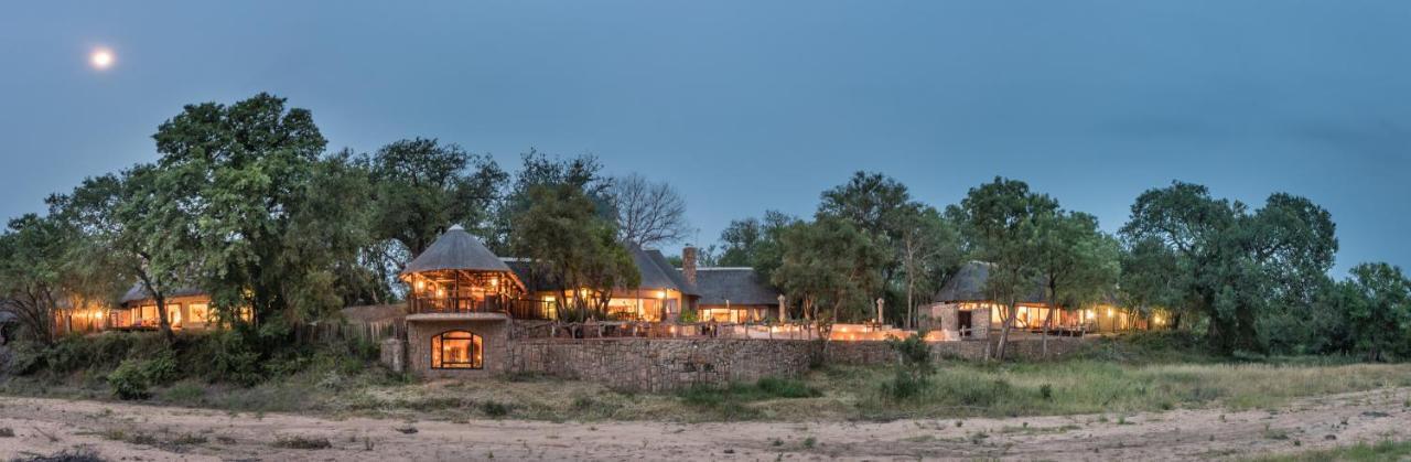 Shumbalala Game Lodge ธอร์นีบุชเกมรีเซิร์ฟ ภายนอก รูปภาพ